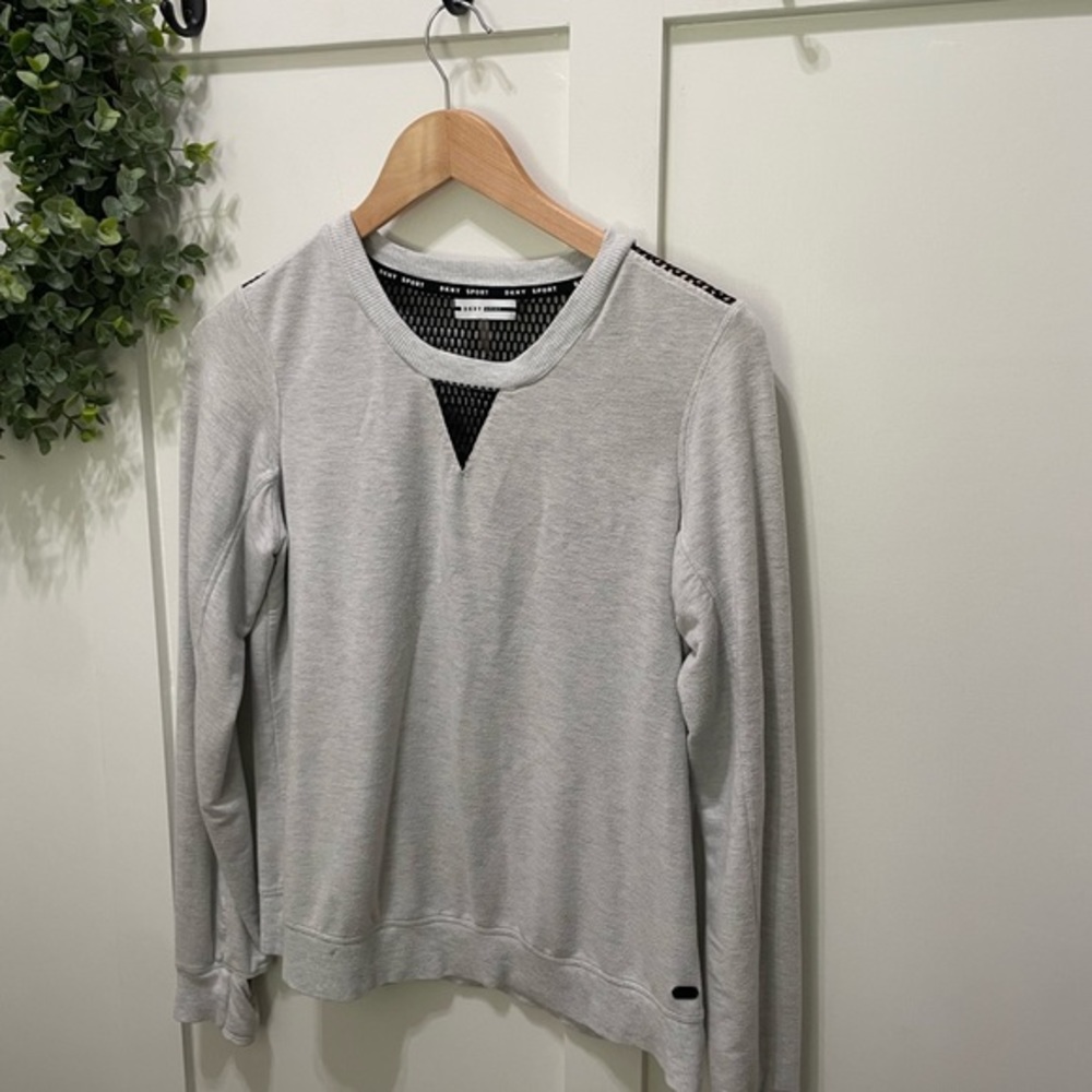 DKNY Workout Sweater | Size Medium‎